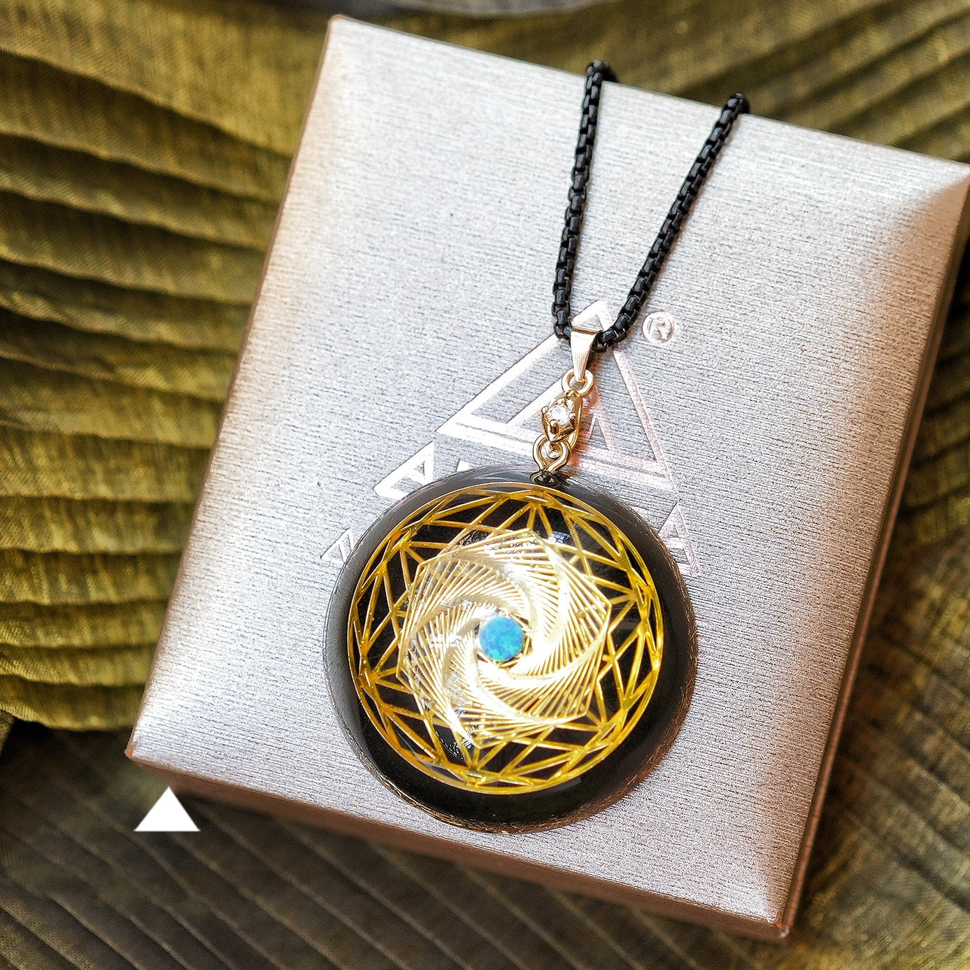 High Frequency Guardian Stone Opal Necklace Men's And Women's Pendants