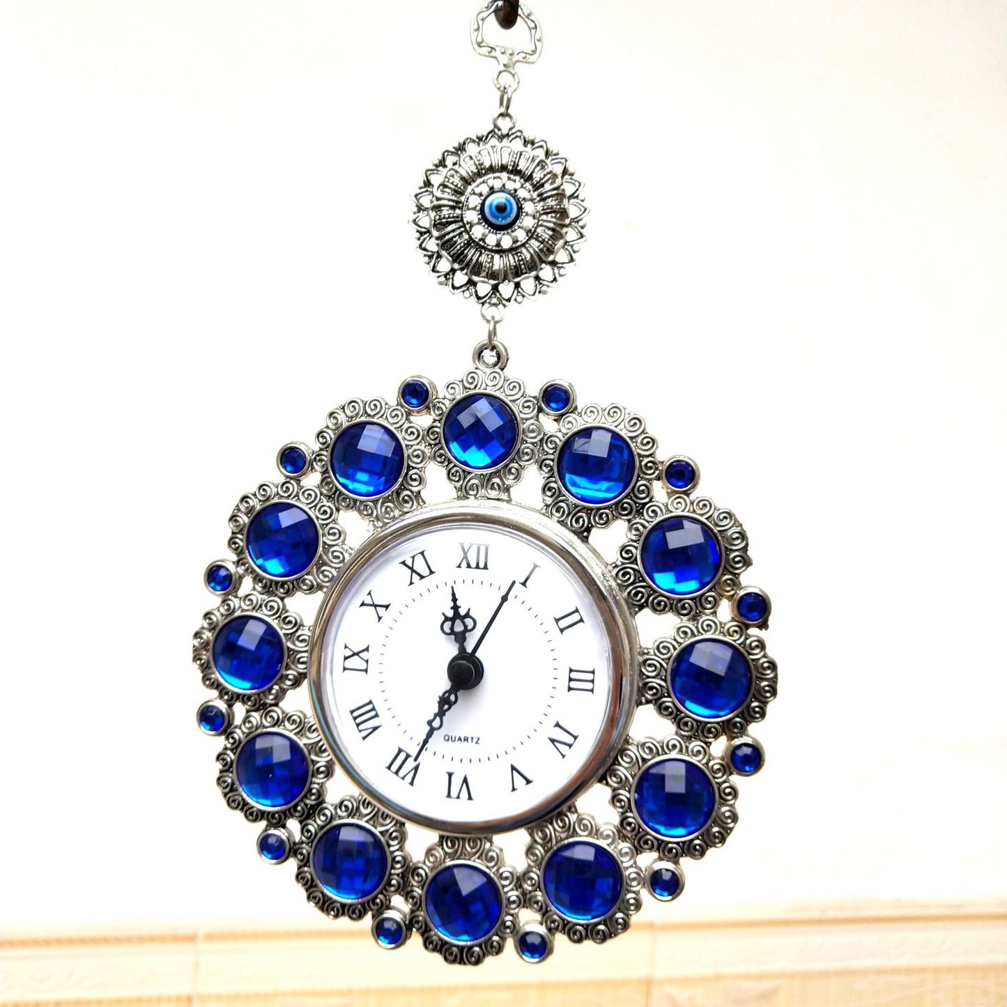 Blue eyes clock